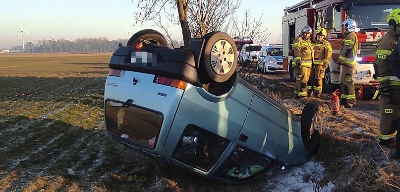 78-latek nie opanował auta. Wszystko wskazuje na to, że jechał za szybko