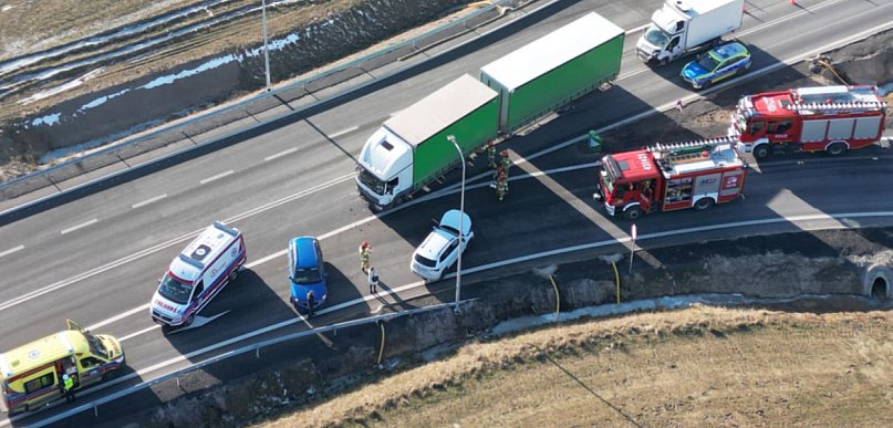 Wypadek na obwodnicy DK12. Na miejscu wszystkie służby. Wiadomo co tam...