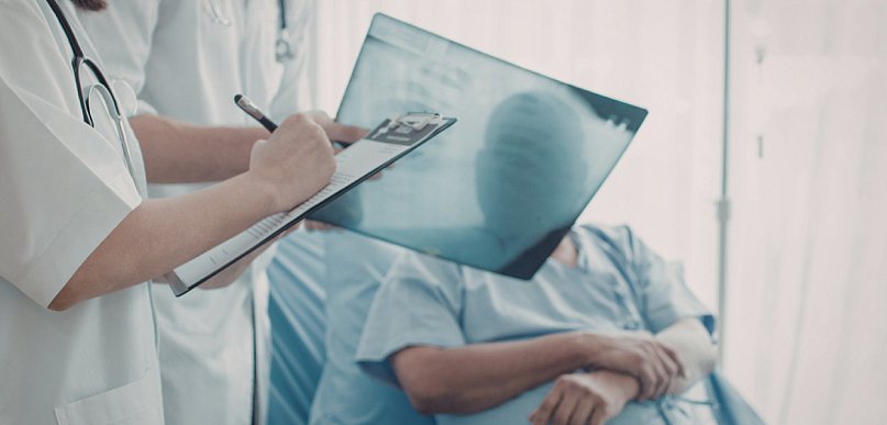 Ostatnia gołoledź zebrała gorzkie żniwo. Wiemy, ile osób wylądowało w szpitalu