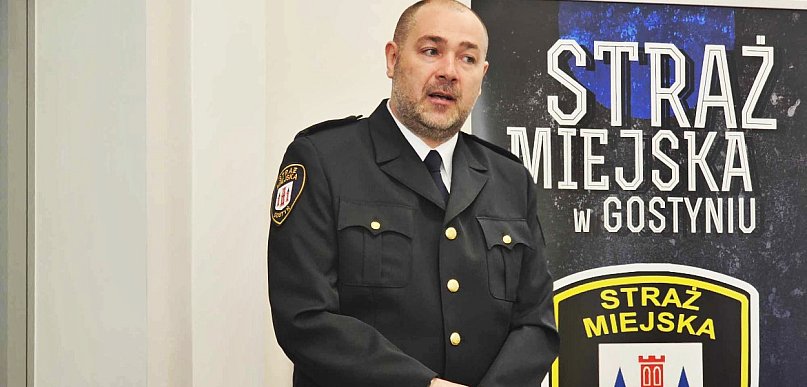 Komendant Straży Miejskiej zaprzecza! Chodzi o "plotki" z burmistrzem w tle