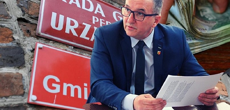 Budynek sprzedany, strażacy "na lodzie". Gmina musi im to wynagrodzić. Znamy...