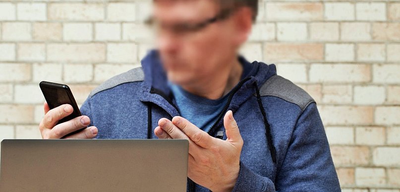 Napisał do niego "znajomy". Chwilę później był biedniejszy o kilka tysięcy...