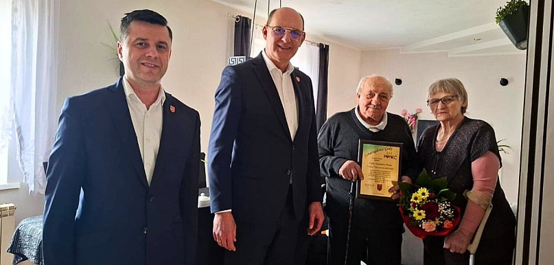 Stanęli na wysokości zadania. Wymowny gest, w stronę tych, którzy nie dotarli...