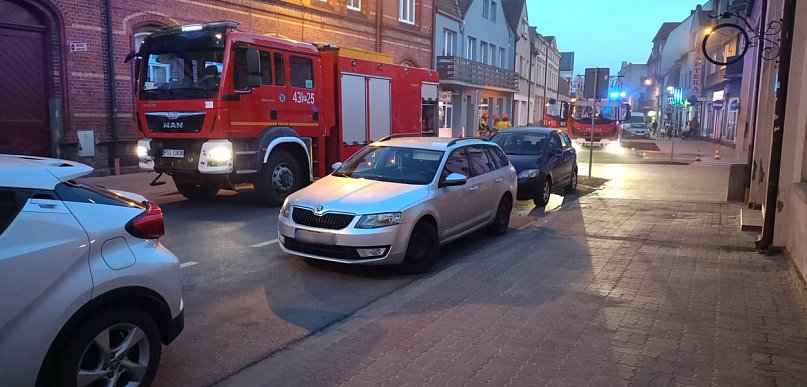 Dym nad kamienicą postawił służby na równe nogi. Finał był inny, niż się...