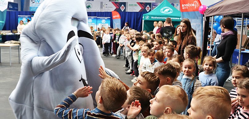 Popłynęli...z ważnym przekazem. Z jednej kropli zrobili coś naprawdę dużego