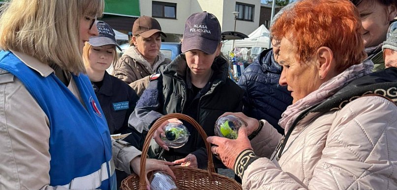 Przed świętami przypominali mieszkańcom, jak zadbać o zdrowie i bezpieczeństwo