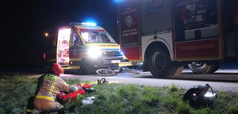 Nieprzytomny mężczyzna leżał w rowie. Sprawca uciekł z miejsca wypadku?