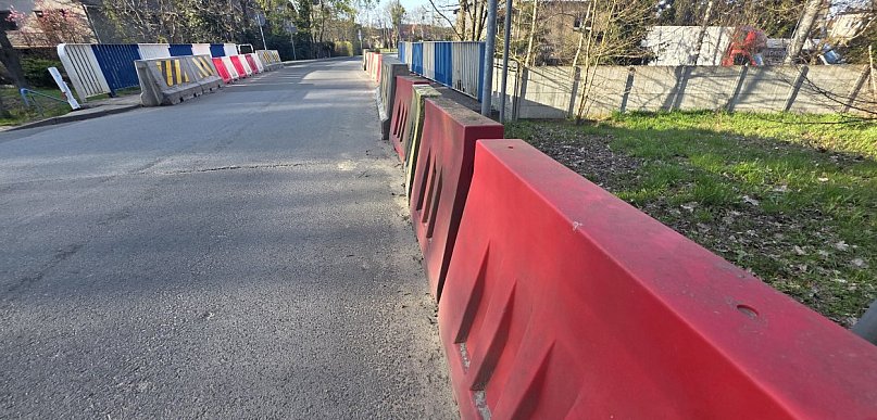 Blokady stoją, konkretów wciąż brak. Projekt okazał się dużym problemem...