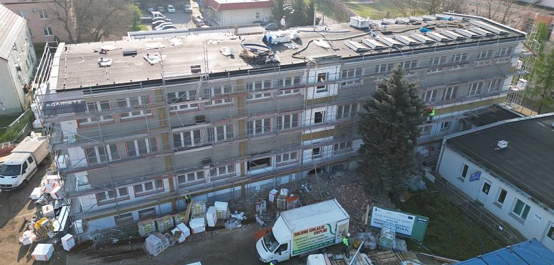 Budowa trwa, ale terminy są bardzo napięte. Dyrekcja szpitala zabrała głos