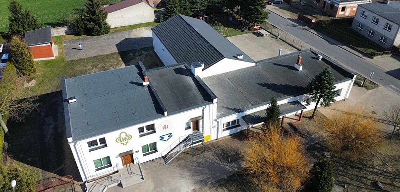 Teraz to pusty i smutny plac, ale...  Jest szkic, są farby i zgoda właściciela