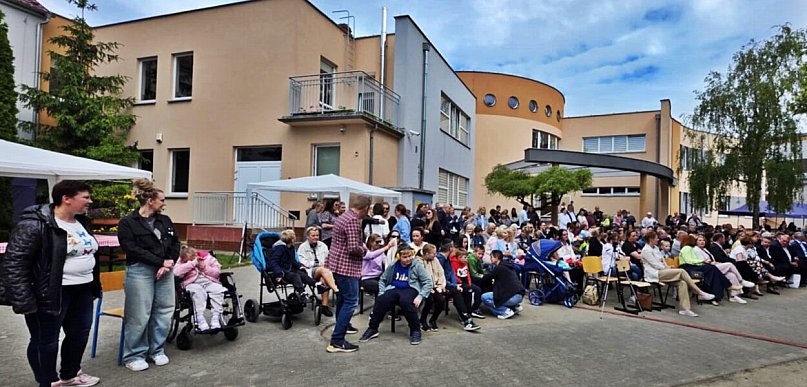 Kawalerowie Orderu Uśmiechu? Medali może nie dostali, ale tak się będą nazywali
