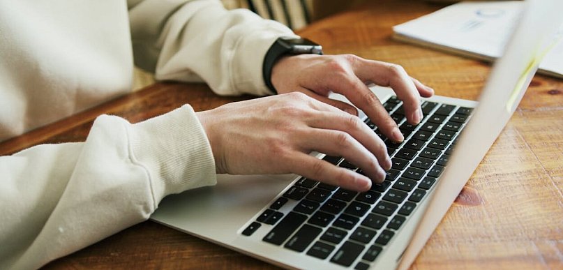Praca w Gostyniu – gdzie sprawdzić opinie o pracodawcach i warunki zatrudnienia?