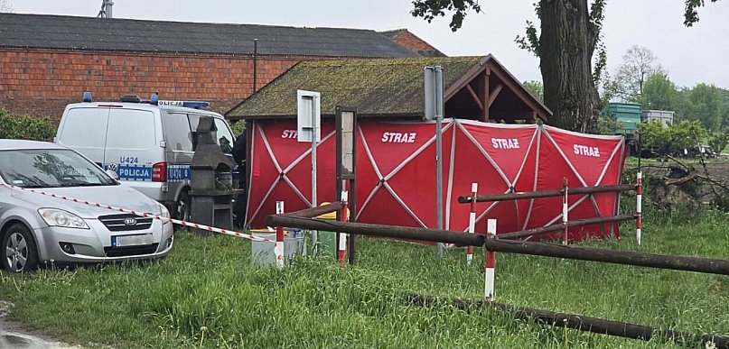 Tragedia w Bodzewie. Nie żyje człowiek. Policja potwierdza. Miał ranę postrzałową