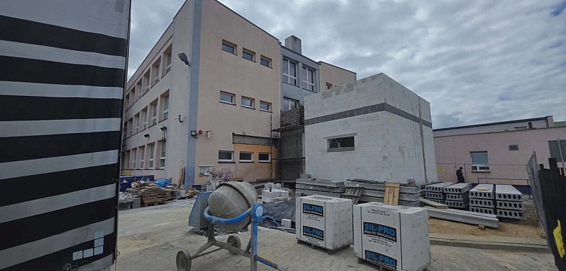 Nowa część sięga już pierwszego piętra. Kiedy skończą, ma się zacząć kolejna...