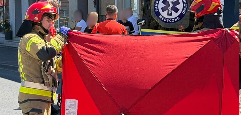 Potrącenie na przejściu dla pieszych w Gostyniu. Mężczyzna trafił do szpitala