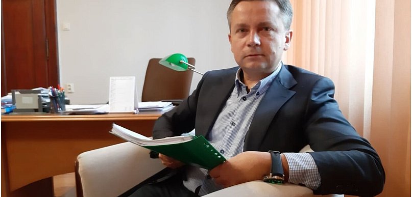 Postawili halę, sprawa trafiła do sądu. Właśnie zapadł wyrok. Powiat zaciera ręce