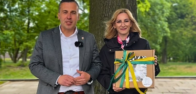Data nie była przypadkowa. W ten sposób gmina chce cieszyć się razem z rodzicami