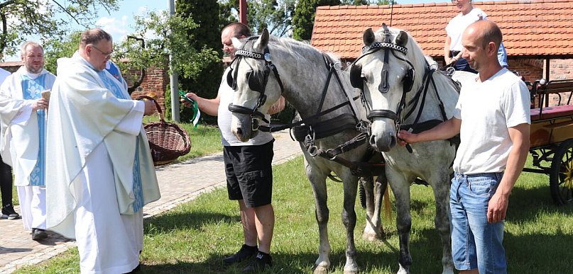 Pielgrzymka w cieniu wydarzeń z Bodzewa. Podczas mszy modlono się za księdza
