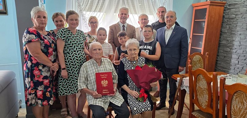 Taki jubileusz zdarza się niezwykle rzadko i budzi ogromny szacunek. Gratulujemy!