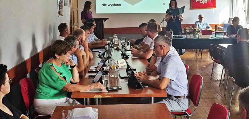 Radni mówią wprost! Wiemy, dlaczego Daria Wyzuj nie otrzymała wotum zaufania