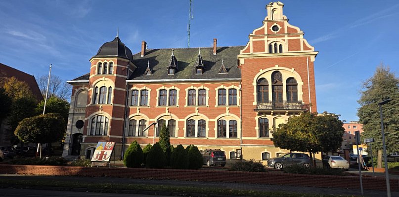 Po miesiącach negocjacji, budynek w końcu został sprzedany! Wiemy, kto kupił - 84134