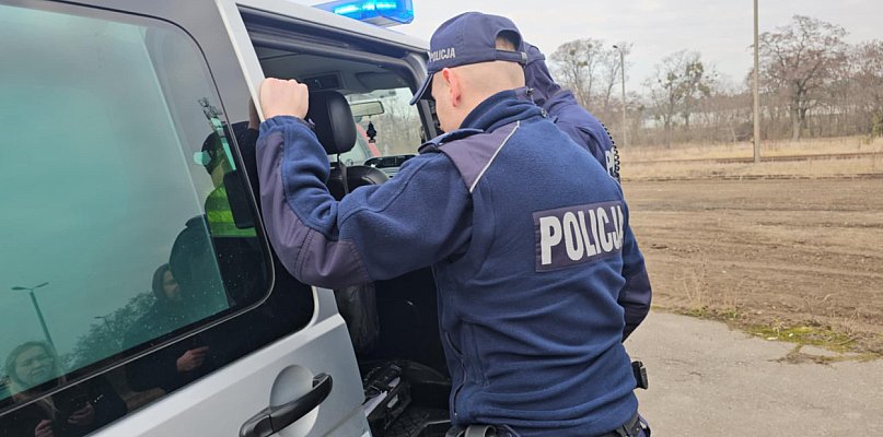 Obaj pomylili odwagę z głupotą. Jednemu grozi grzywna, drugiemu więzienie - 84476