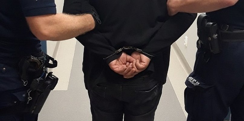 Myślał, że przechytrzy patrol i przeczeka na parkingu. Kilka godzin później... - 84761