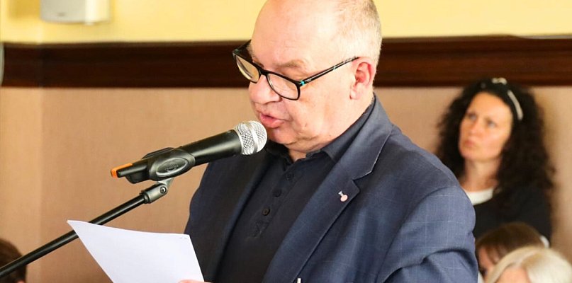 Czego boi się Powiat? To na pewno nie jest "wyjście z klasą" Chodzi o wycieczki... - 85068