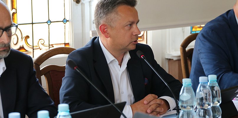 Zanim powstaną, trzeba przejechać urzędowy slalom. To będzie długa droga - 85839