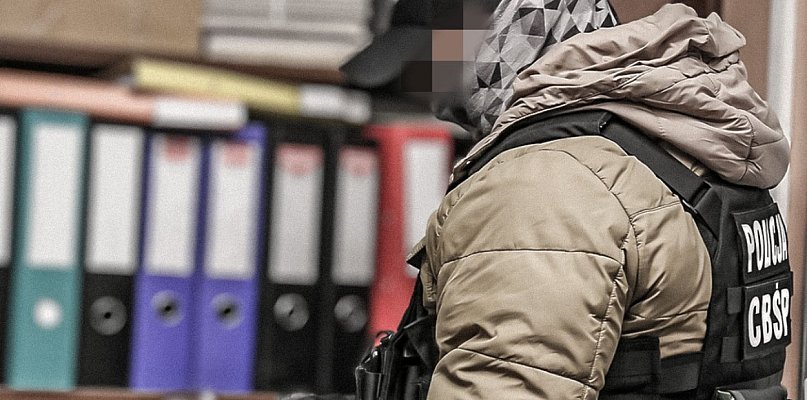 CBŚP w Gostyniu! Funkcjonariusze weszli na teren przy ul. Lipowej. Wiemy po co