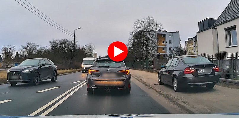 BMW na PGS i szalona jazda chodnikiem w Poznaniu. Nagranie przesłał nam...