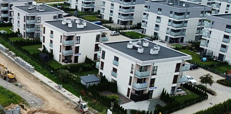 Budowali w Gostyniu mieszkania. Teraz głośno o nich w całej Polsce. Chodzi...