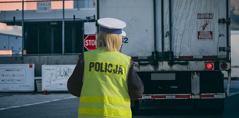 Zatrzymali go za prędkość. Prawdziwy problem wyszedł dopiero przy rozmowie