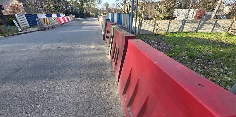 Blokady stoją, konkretów wciąż brak. Projekt okazał się dużym problemem...