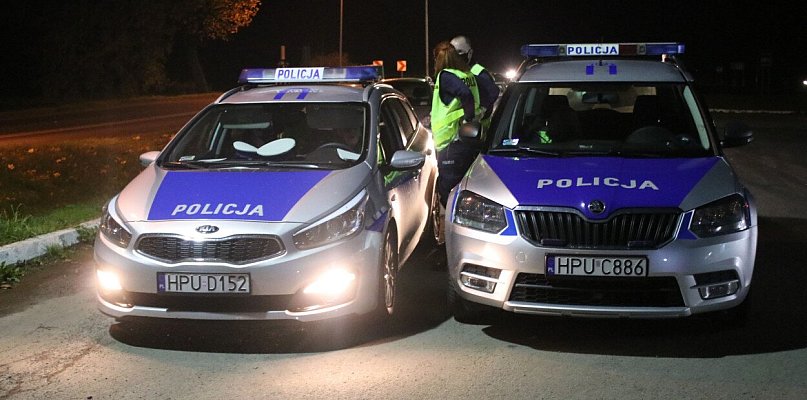 Policjanci zatrzymali łącznie sześć osób. Najmłodszy z nich miał zaledwie 16 lat