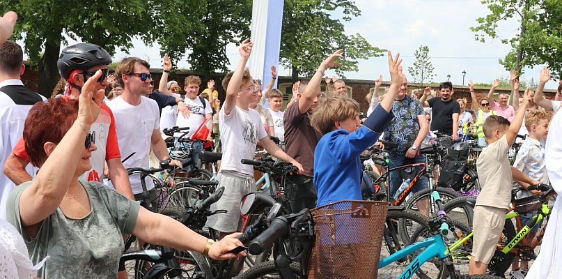 Kto ma swój rower, a kto rower sąsiada?” Biskup rozbawił rowerzystów, a potem...