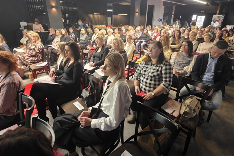 Konferencja o kobietach i dla kobiet w Gostyniu