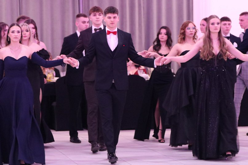 Studniówka maturzystów ZSR w Grabonogu