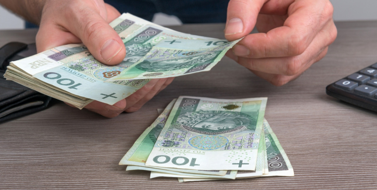 Ferie coraz bliżej. Wiemy, na ile gmina wyceniła jeden dzień pracy opiekunów...