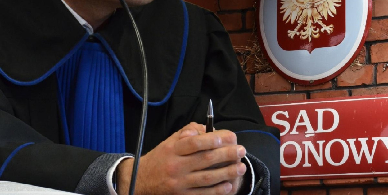 Zjechał na pobocze i dachował w rowie. To był początek jego prawdziwych...