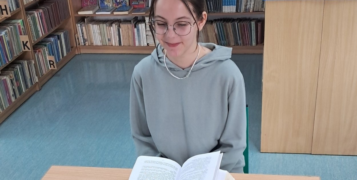 Sukces uczennicy z Piasków! Słowa zaprowadziły ją dalej niż rówieśników