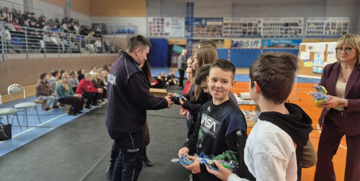 Białe ferie, czarna lista błędów. Takie rady usłyszeli uczniowie