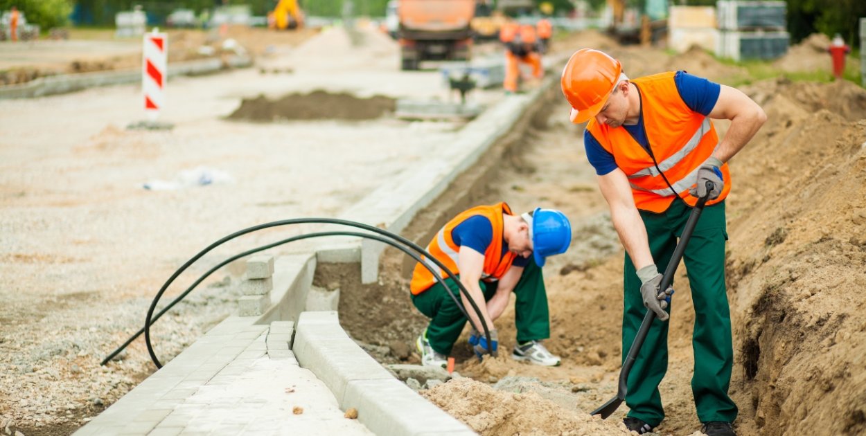 Firma DROGBUD zatrudni operatorów koparko ładowarki