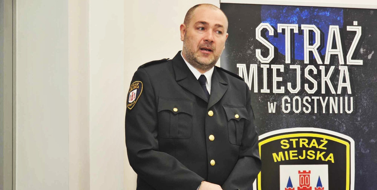 Komendant Straży Miejskiej zaprzecza! Chodzi o "plotki" z burmistrzem w tle