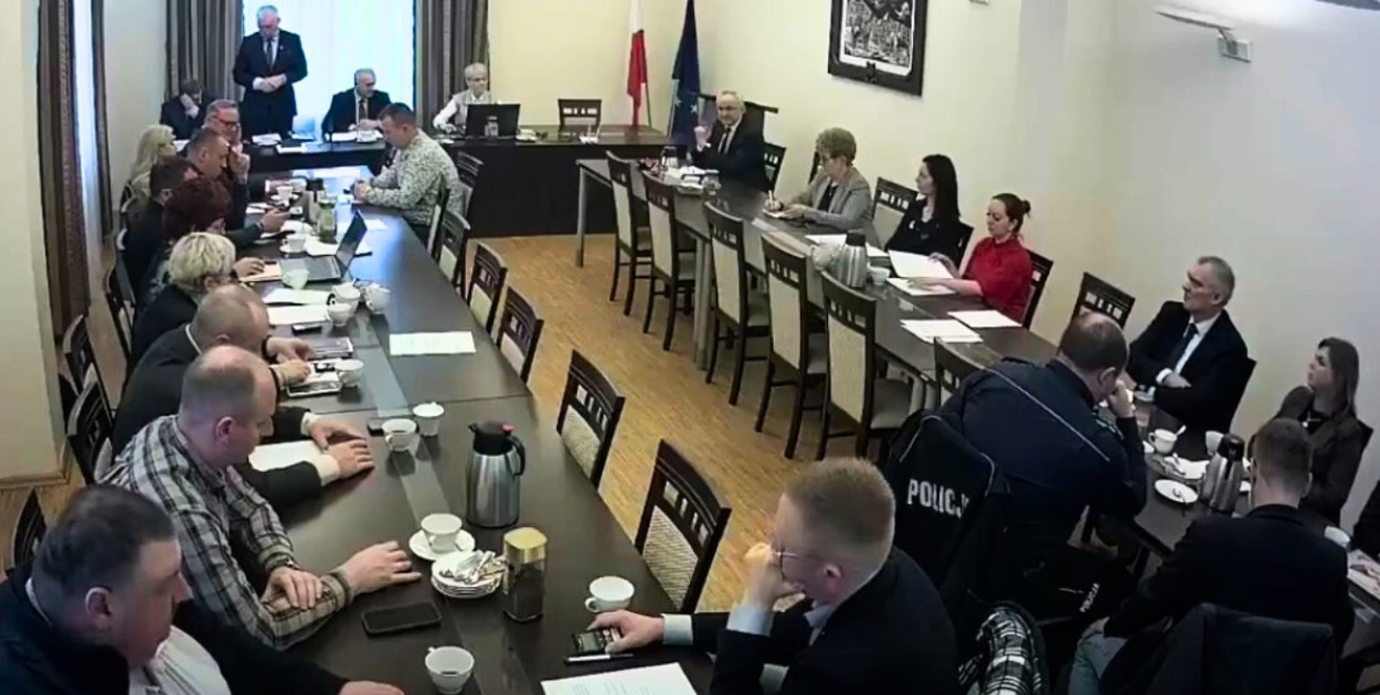 Kilka minut i po sprawie! Procedura ruszyła. Większość za likwidacją...