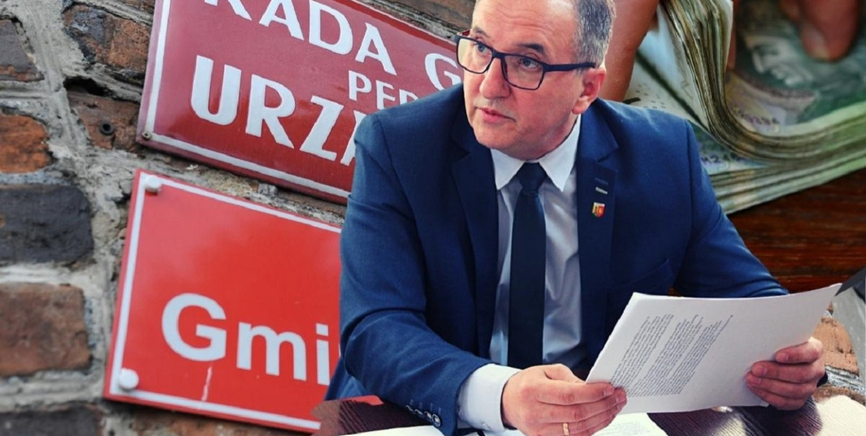 Budynek sprzedany, strażacy "na lodzie". Gmina musi im to wynagrodzić. Znamy...