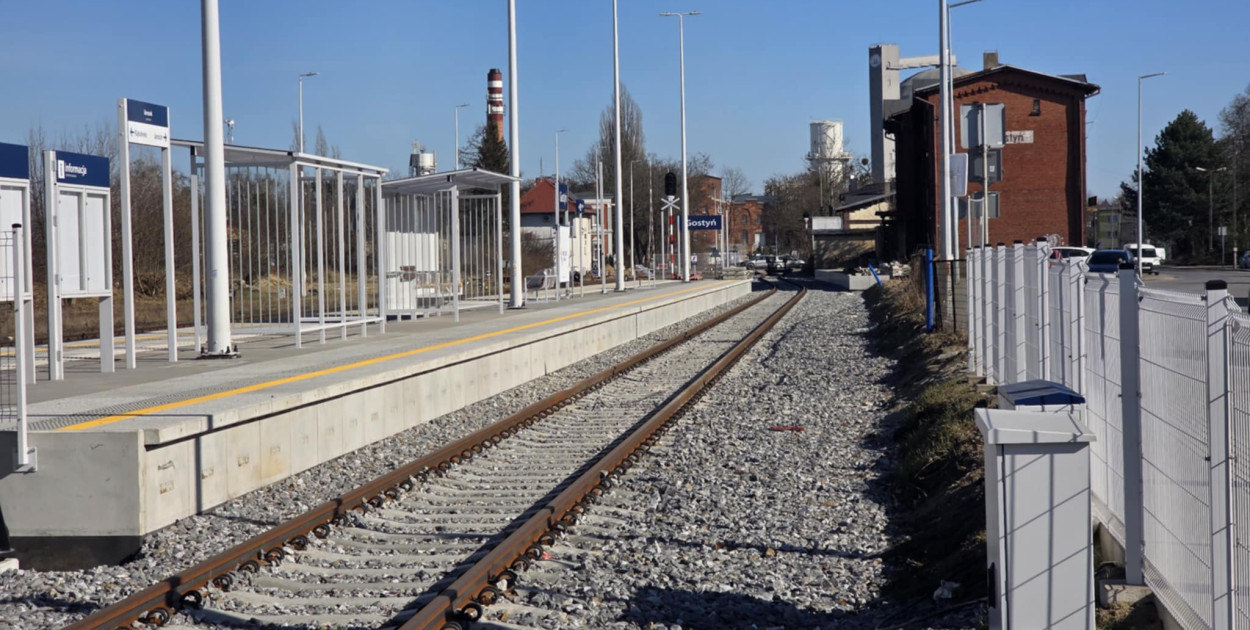 Zmiany widać. Na pociągi poczekamy. Ale od kilku dni uwagę przykuwa coś ...