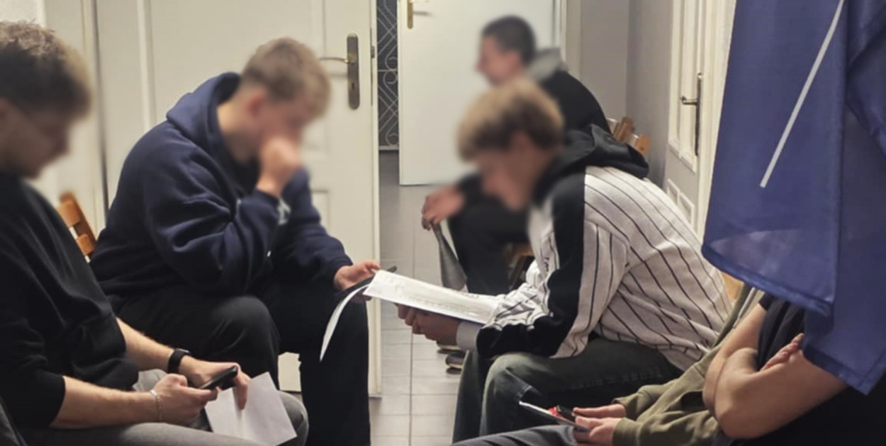 Zaczęło się dzisiaj. Prawie 500 osób musi się stawić. Kobiety też są wzywane...