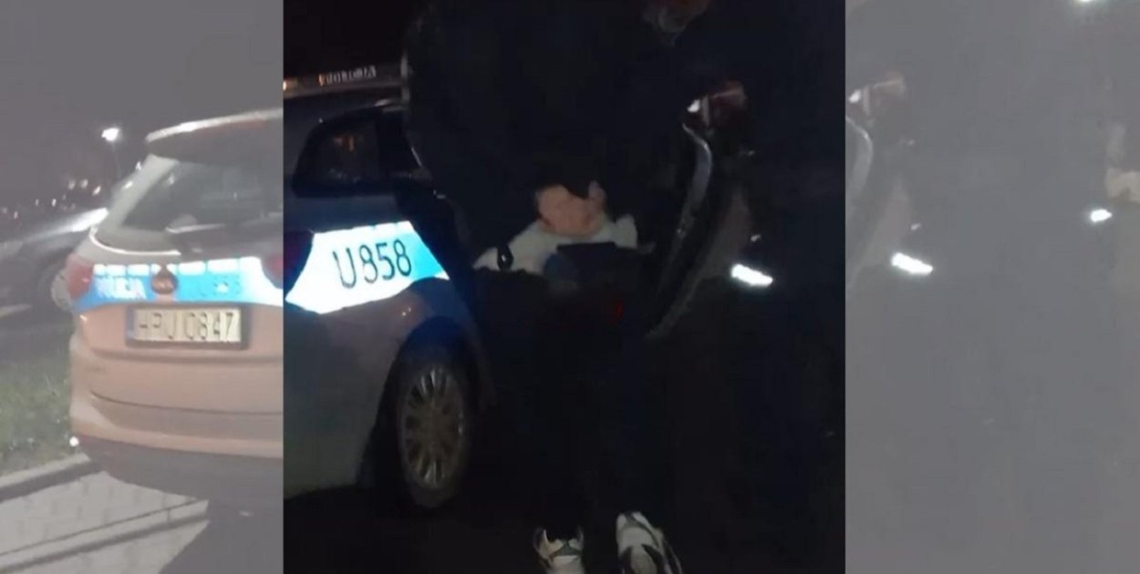 Nocny "drift" przed kościołem. Okazało się, że to jego najmniejszy problem