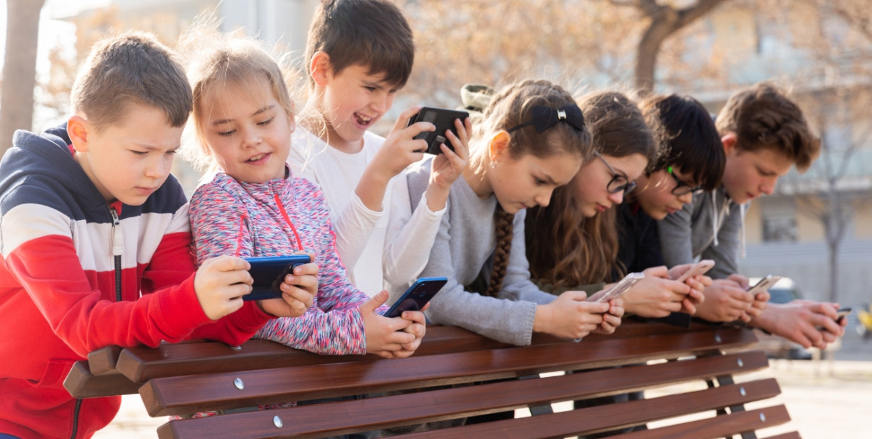 Problem jest, ale w każdej szkole widzą to inaczej. Rozmawiamy z dyrektorami...